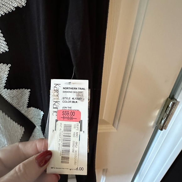 New with tags Karen Kane - Picture 4 of 6